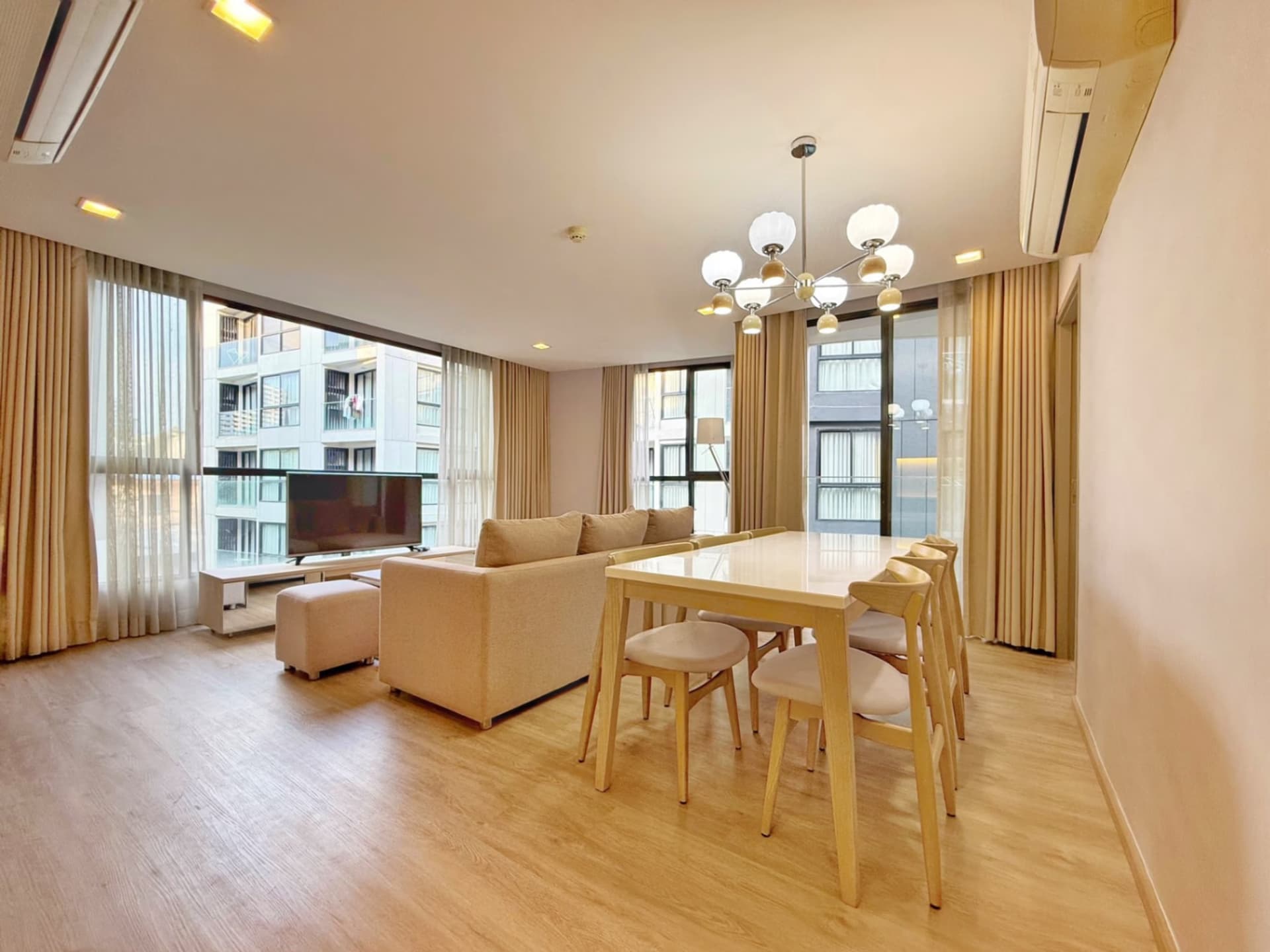 3 Bed Condo for Rent and Sale in Watthana - Image 3