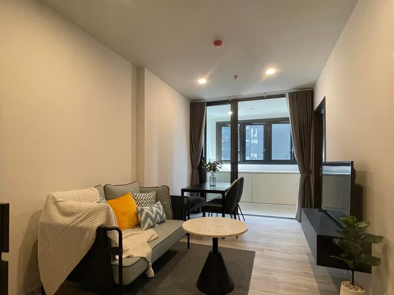 1 Bed Condo for Sale  Near Huai Khwang MRT