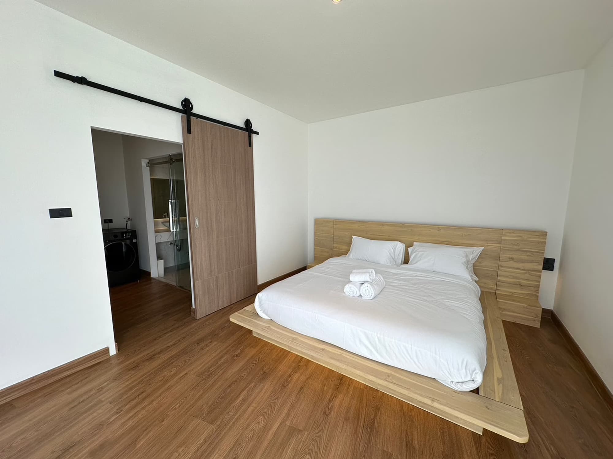 2 Bed House for Rent in San Sai - Image 14