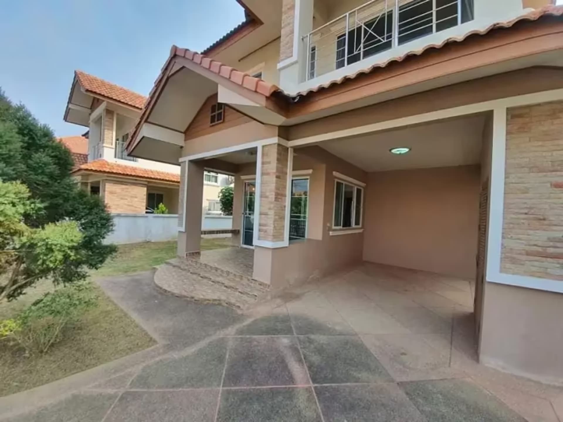 3 Bedroom House - Image 2