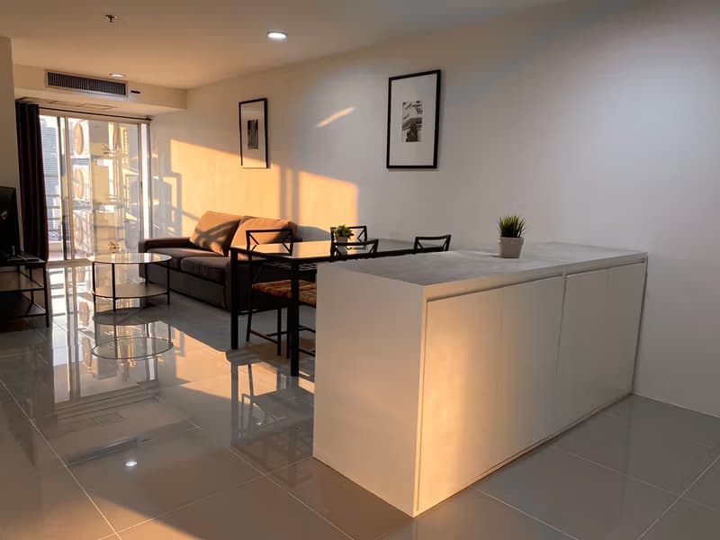 Condo for Rent at The Waterford Diamond SuKhumvit 30/1 Condominium