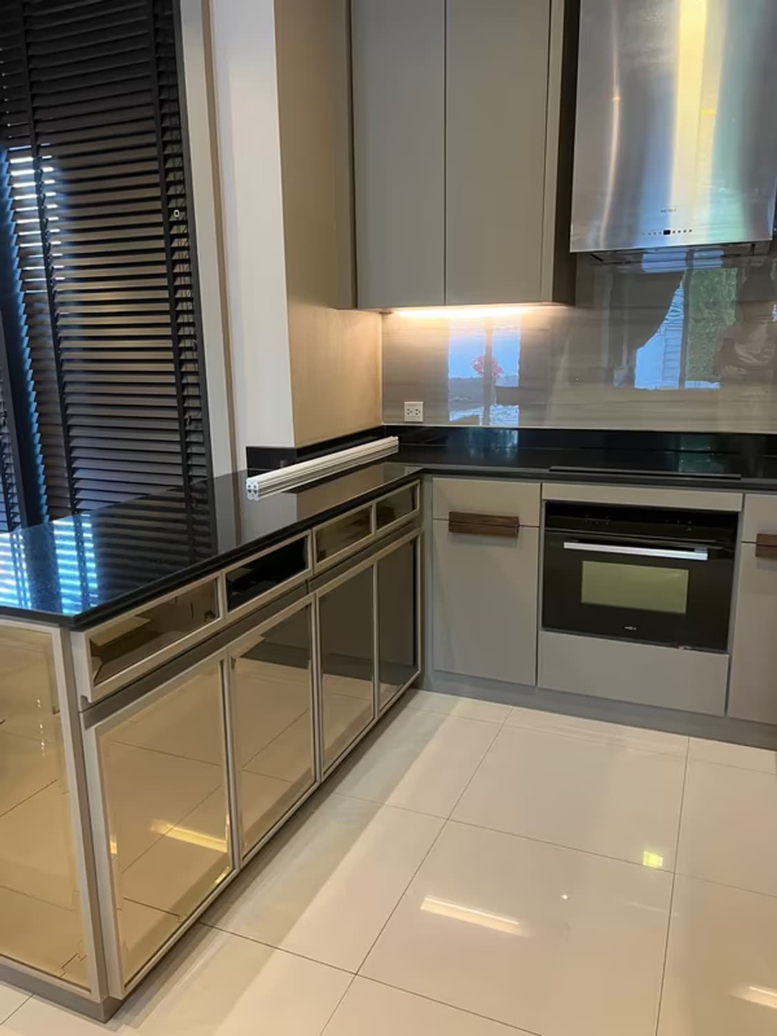 4 Bedroom House - Image 11