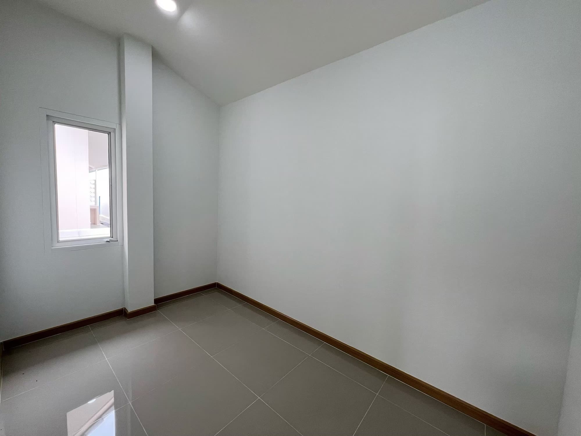 3 Bed House for Sale in Saraphi - Image 5