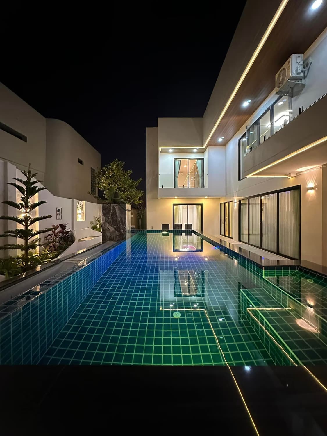 Pool Villa for Sale in San Phak Wan, Hang Dong - Image 1