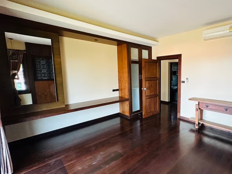 5 Bed House for Sale in Mueang Chiang Mai