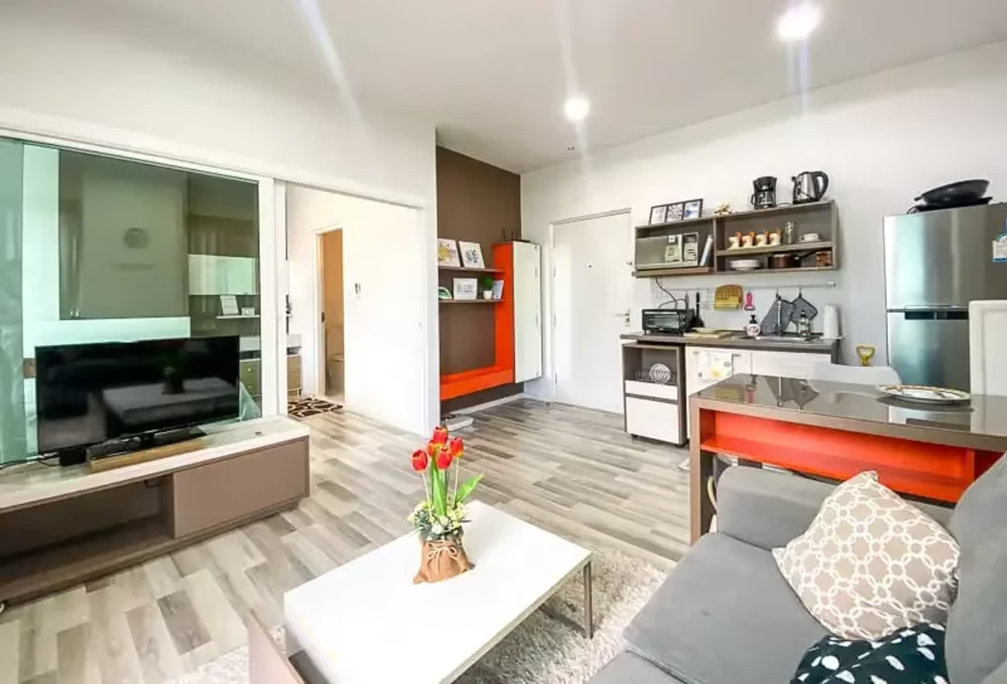 1 Bedroom Condo - Image 8