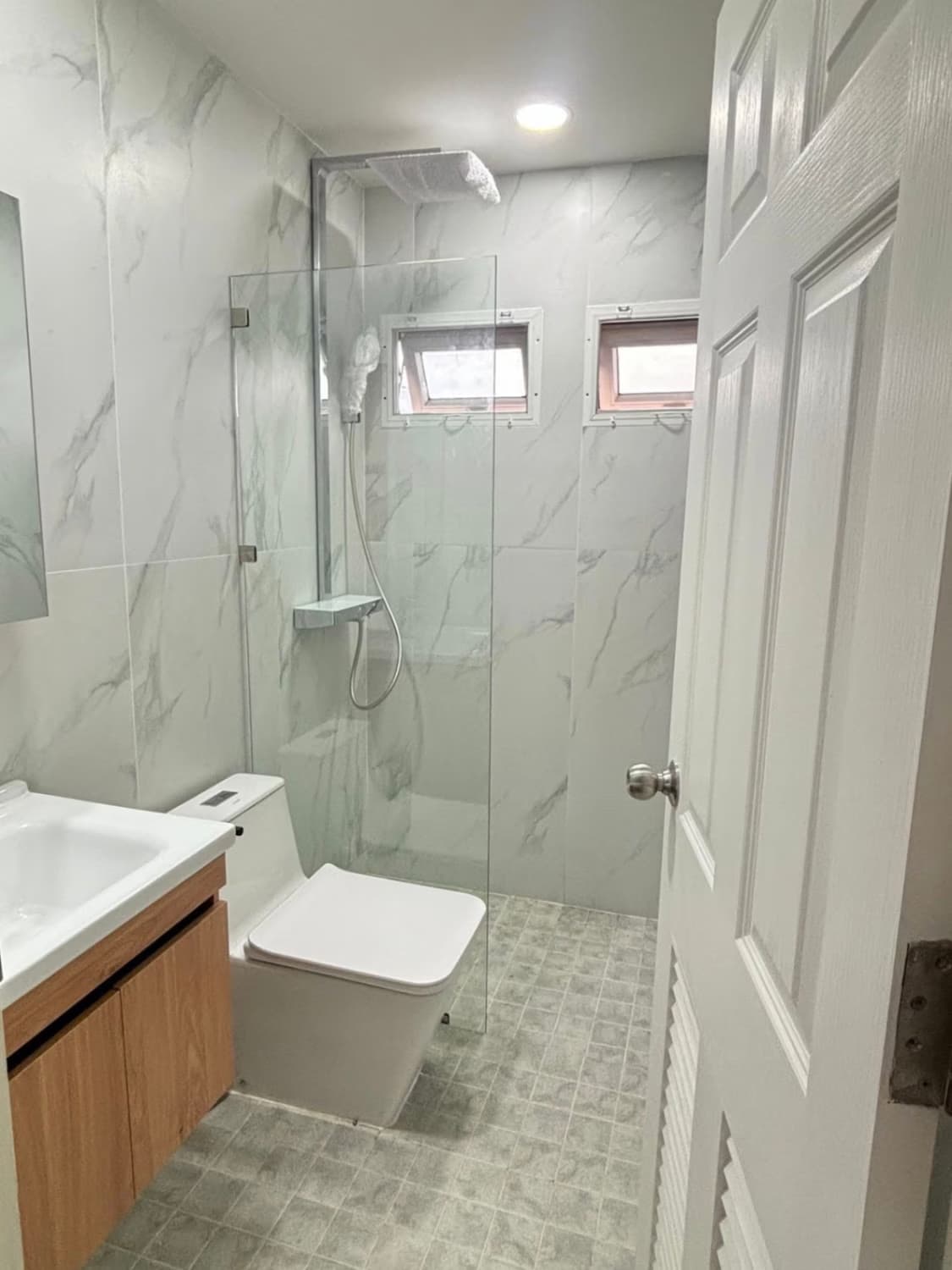 3 Bed House for Rent and Sale in Saraphi - Image 11