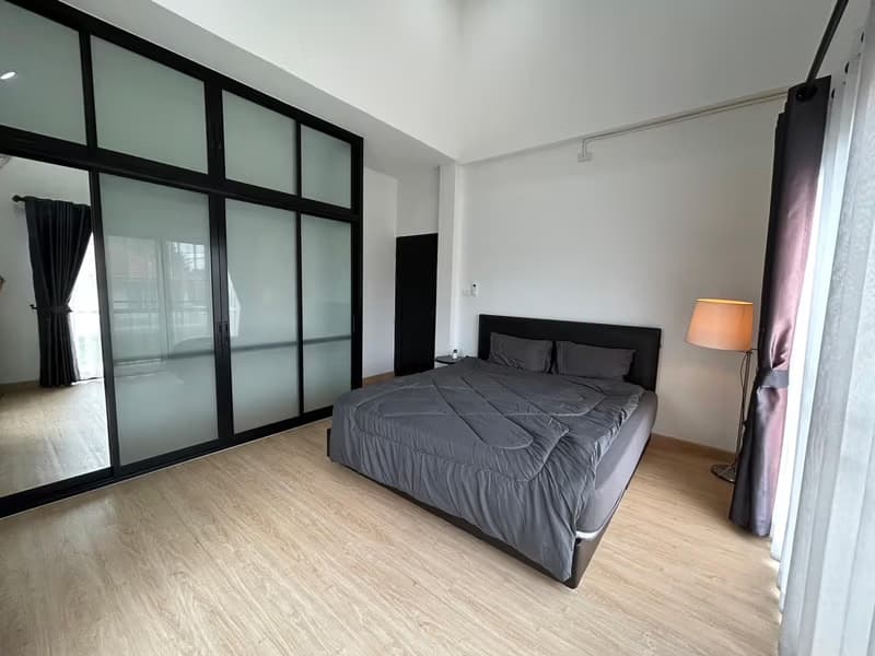 5 Bed House for Rent in Hang Dong