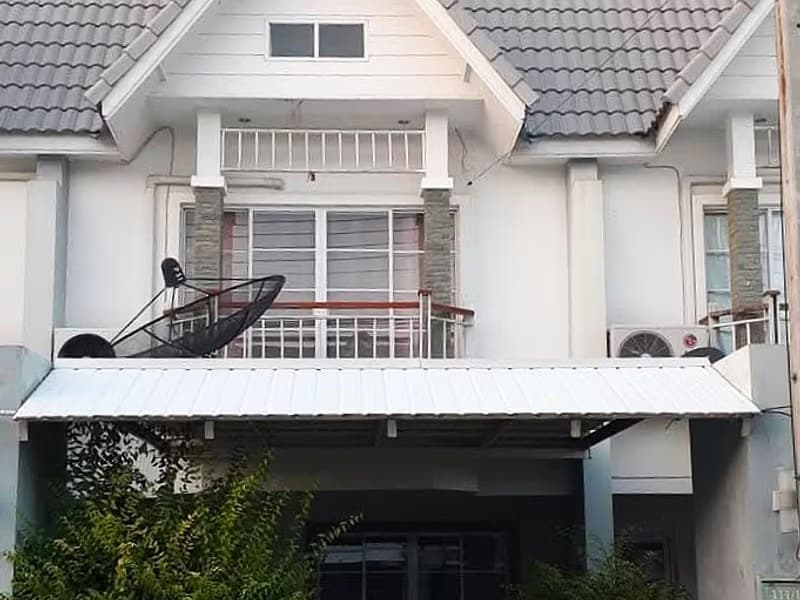 2 Bed Townhouse for Rent in San Kamphaeng District