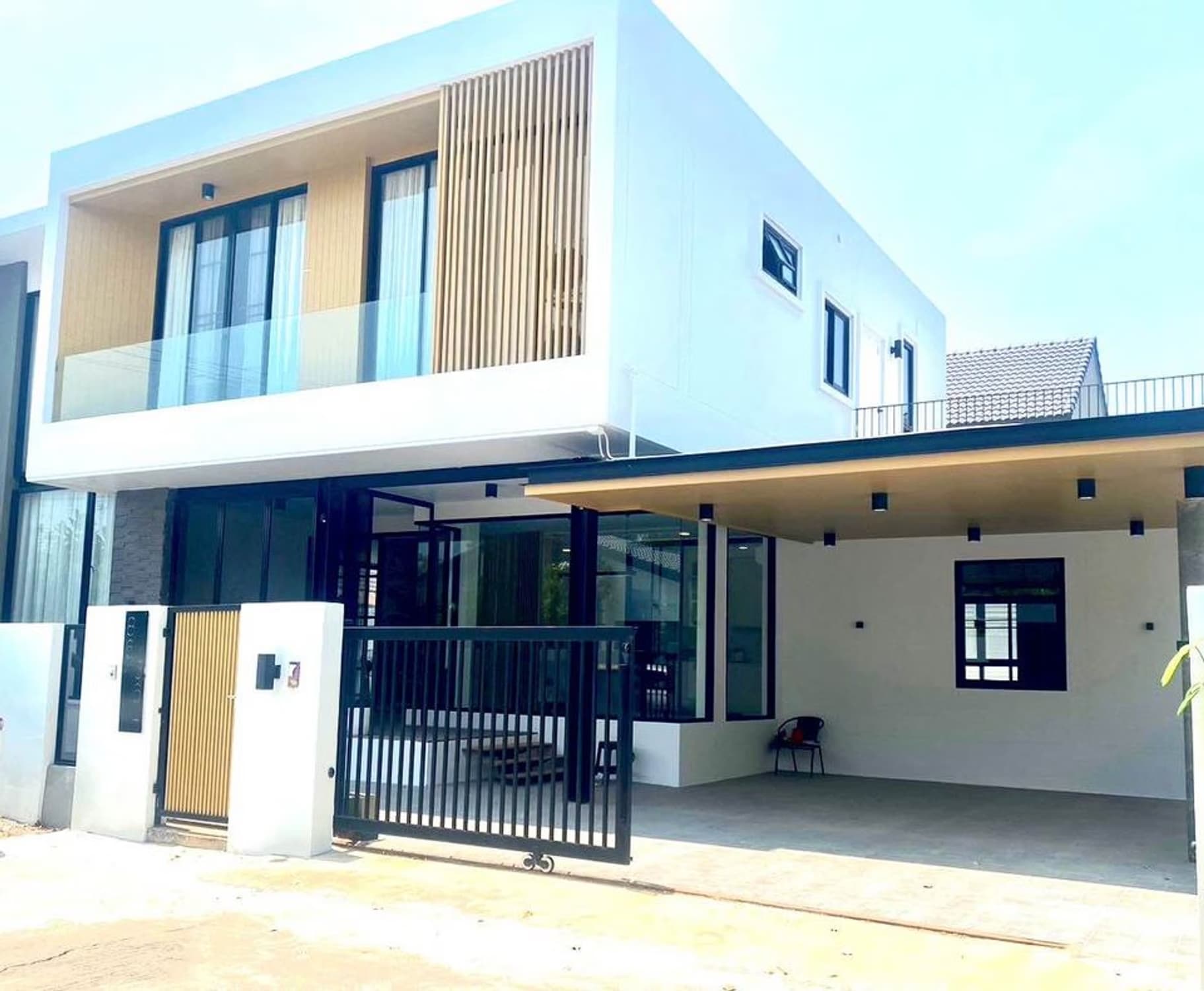 4 Bed House for Sale in อำเภอเมืองเชียงใหม่ - Image 1