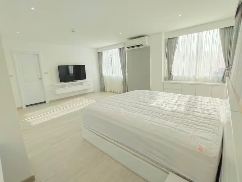 Condo for Rent at Silom Condominium