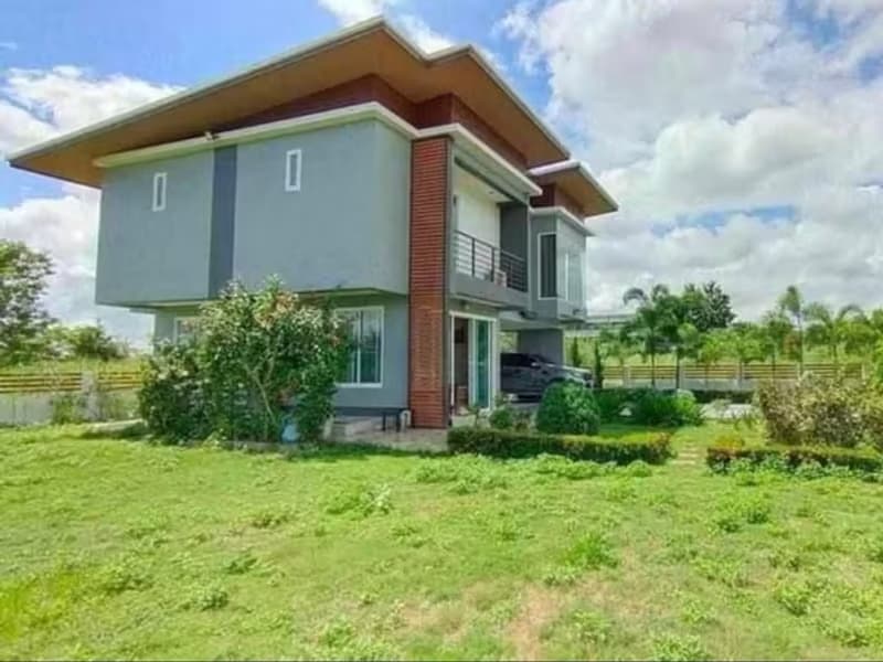 2 Bedroom House