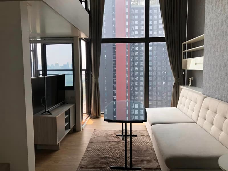  Chewathai Residence Asoke