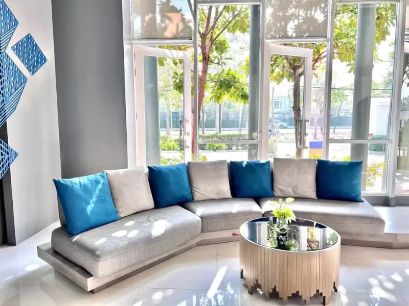 1 Bedroom Condo