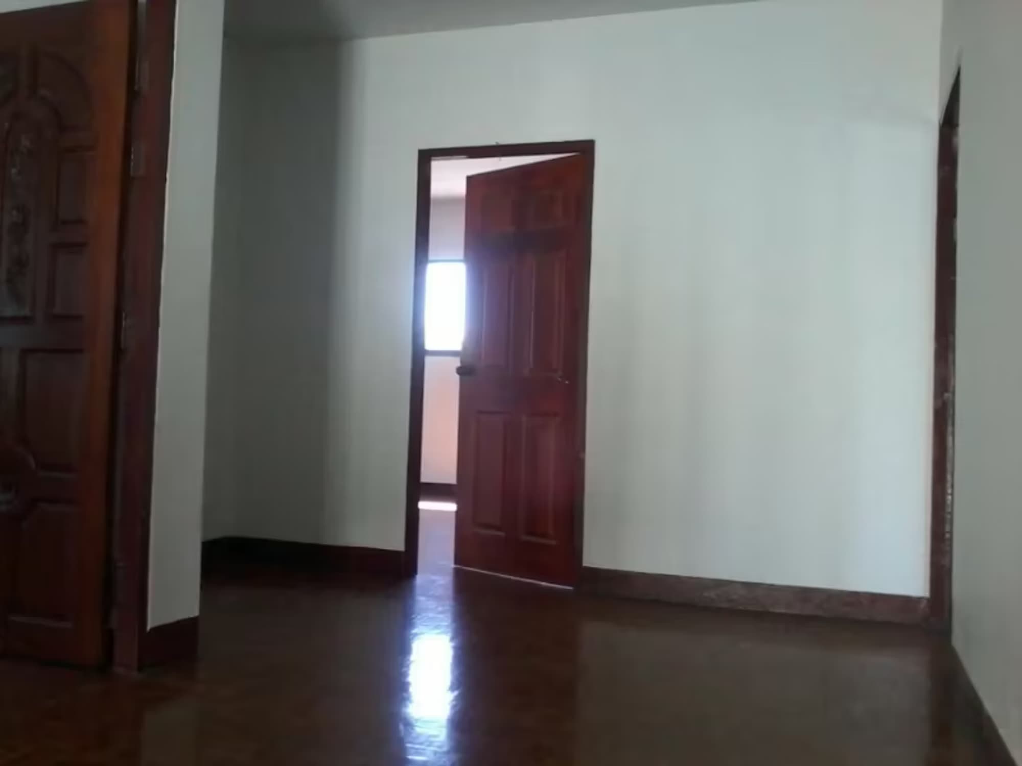 4 Bedroom House - Image 7
