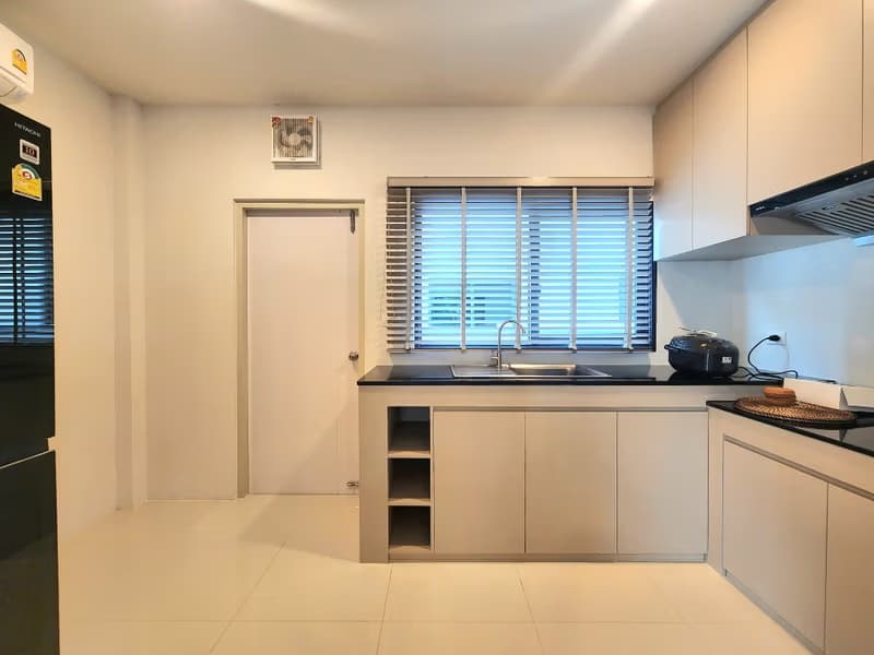 House for Sale in Bang Phli.