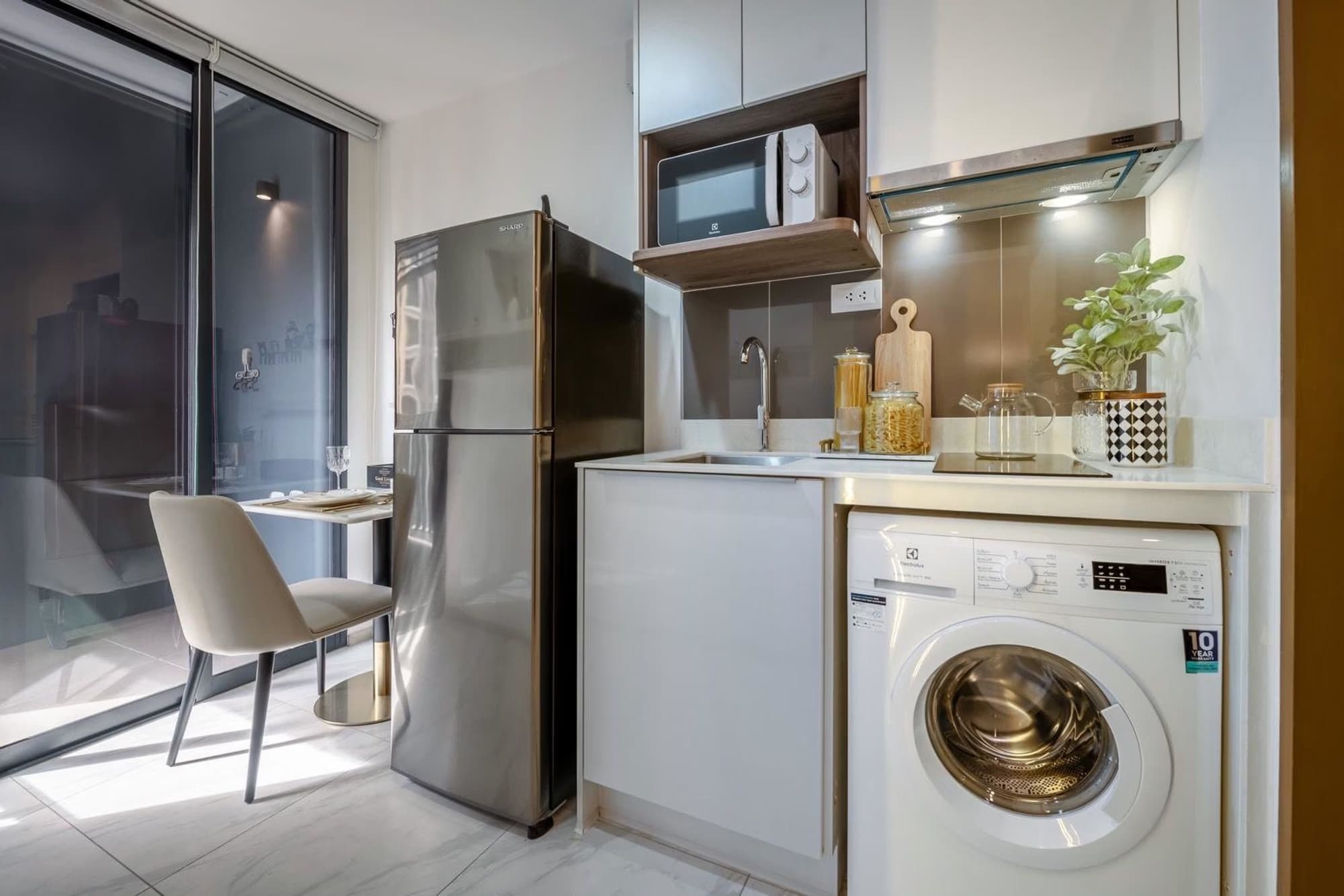Studio Condo for Rent in Huai Khwang - Image 8