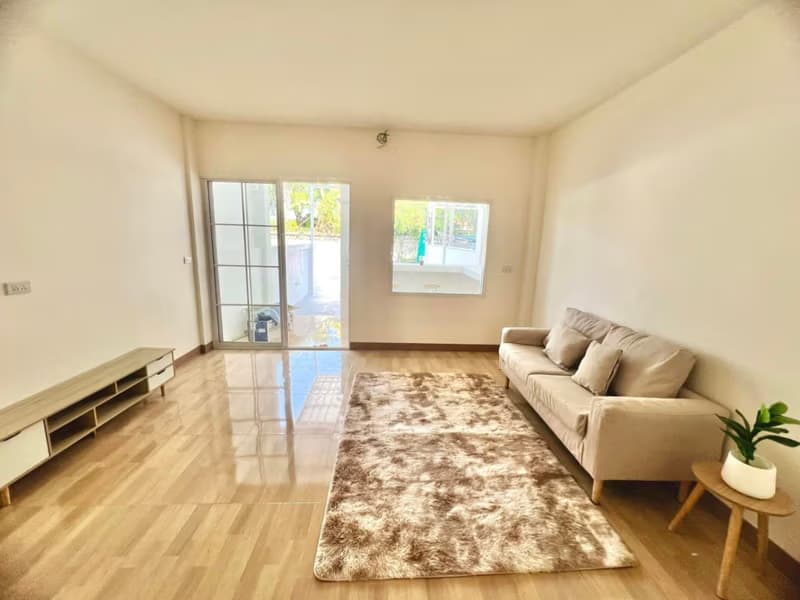 2 Bed Townhouse for Sale in San Sai