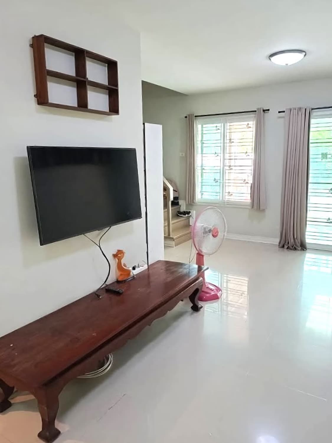3 ห้องนอน ทาวน์เฮ้าส์ สำหรับ จำหน่าย ใน Saraphi - Image 2