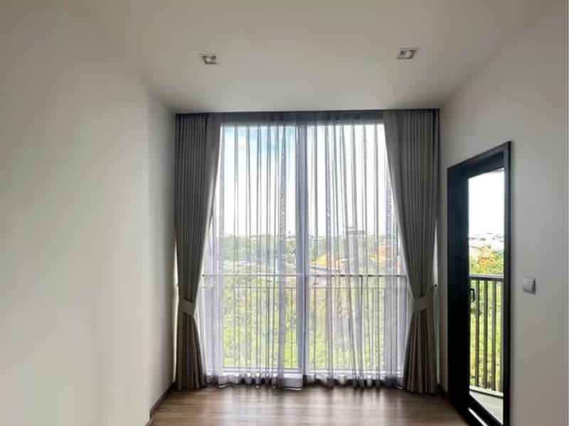 1 Bedroom Condo