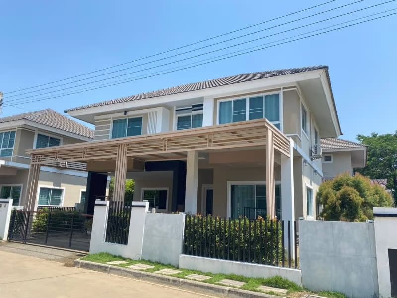 3 Bed House for Rent in Saraphi
