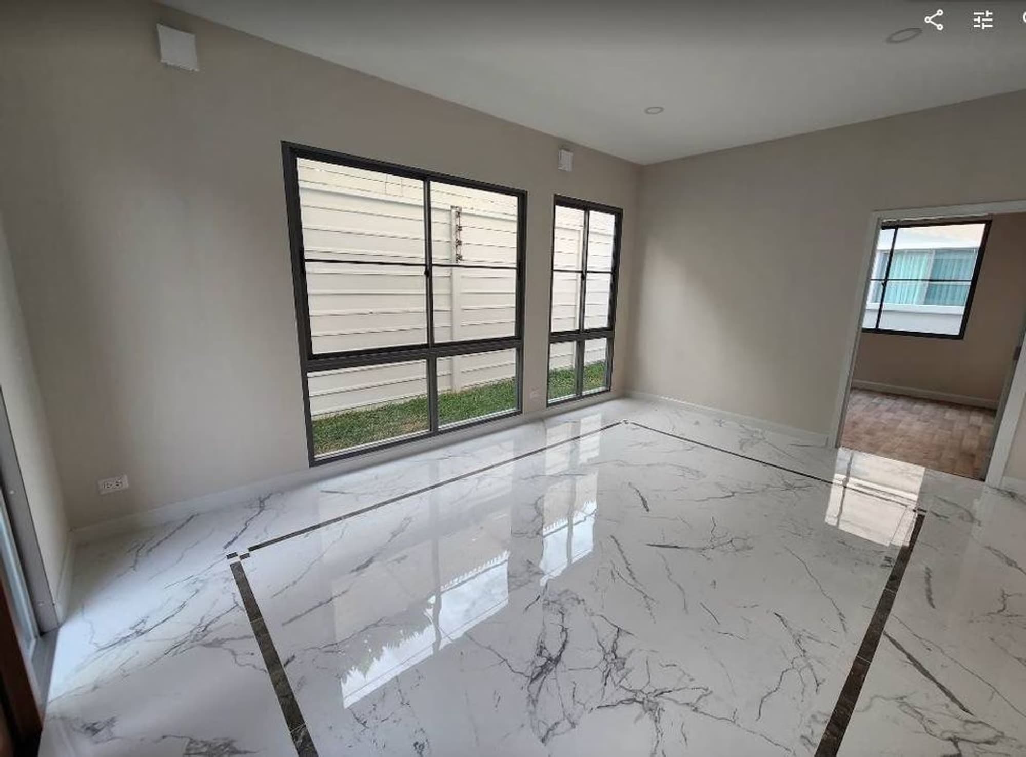4 Bedroom House - Image 18