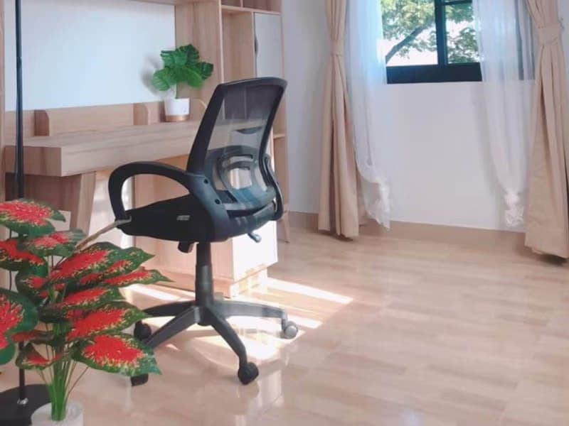 4 Bed House for Rent in San Sai