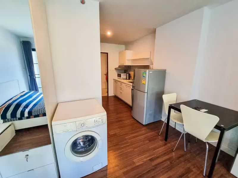 1 Bedroom Condo