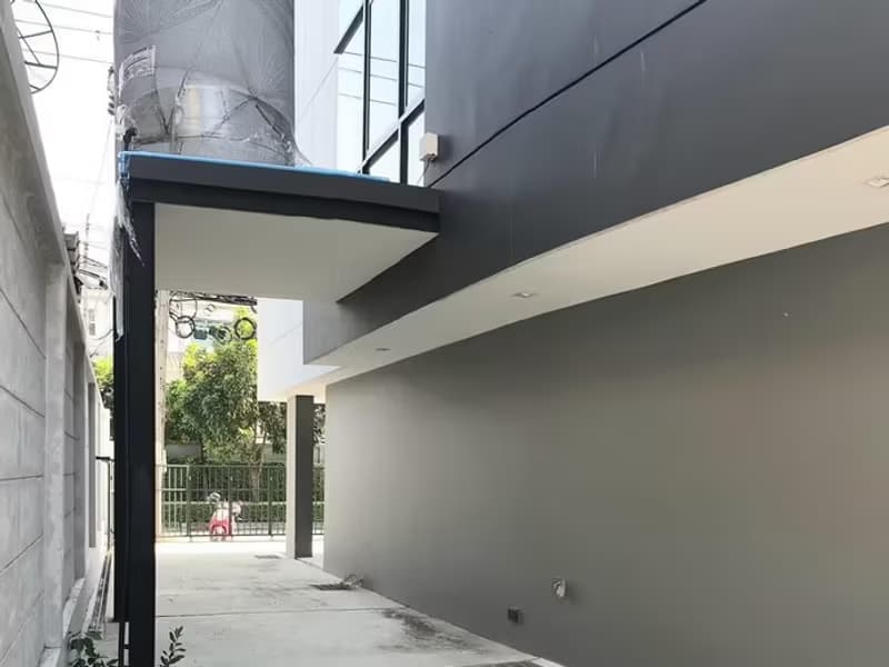 Studio for Sale in Bang Kapi