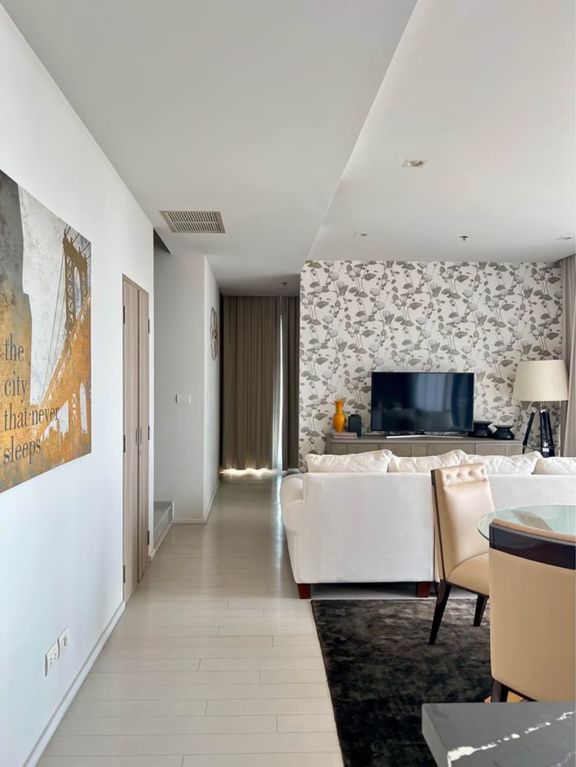 Condo for Rent at Noble Ploenchit - Image 17
