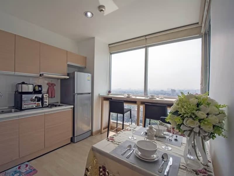 1 Bed Condo for Rent in Huai Khwang