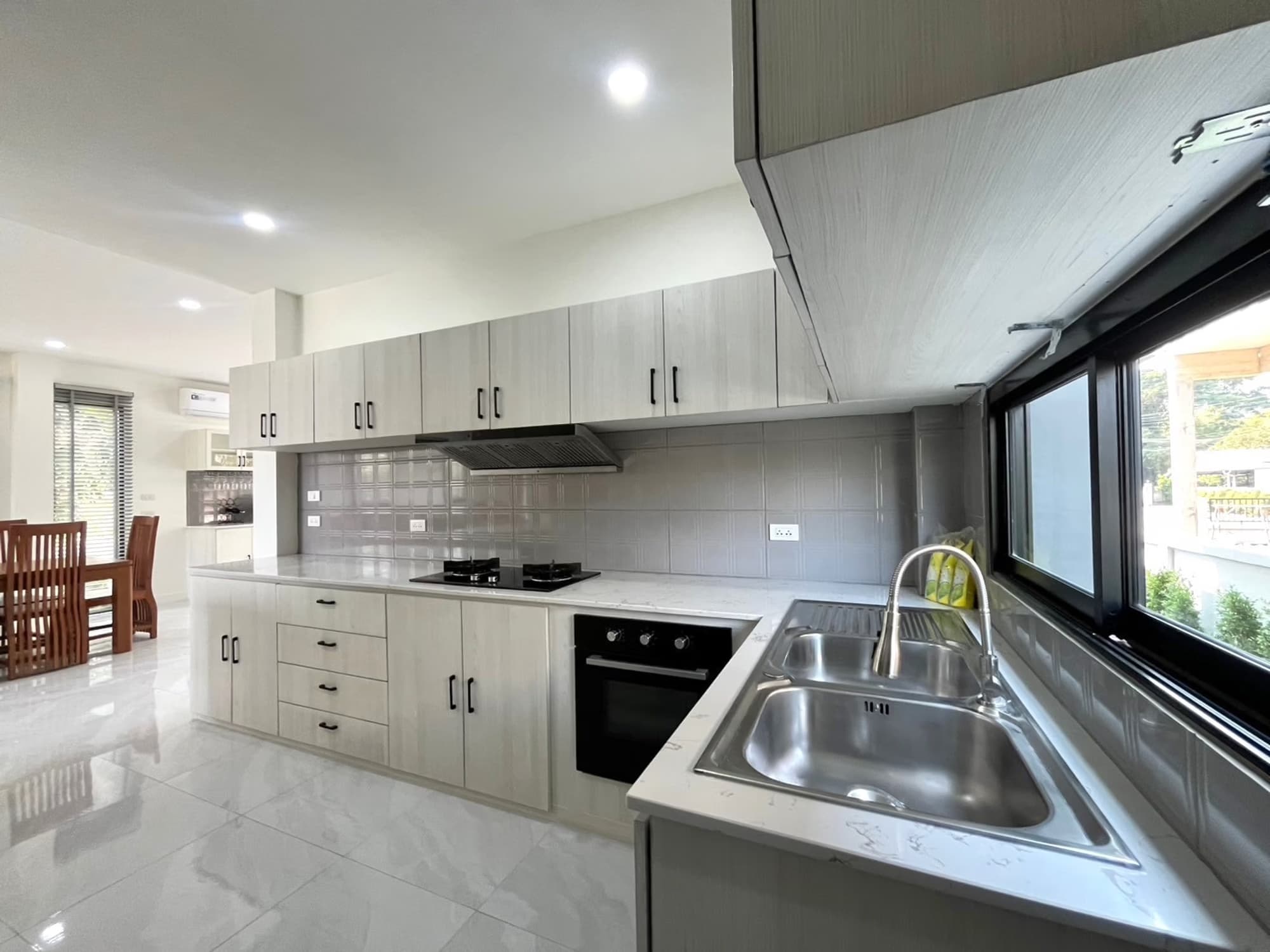 3 Bed House for Sale in Doi Saket District - Image 4