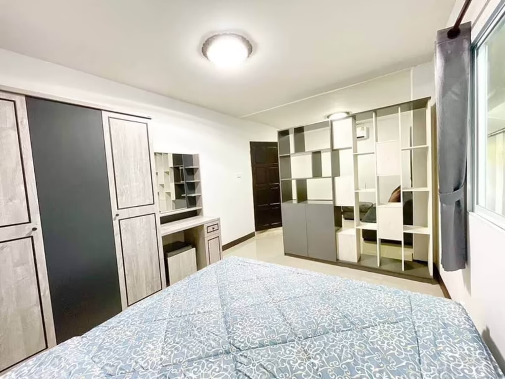 4 Bedroom House - Image 16
