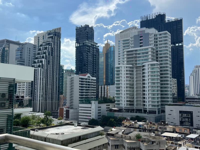 1 Bed Condo for Rent and Sale in Watthana