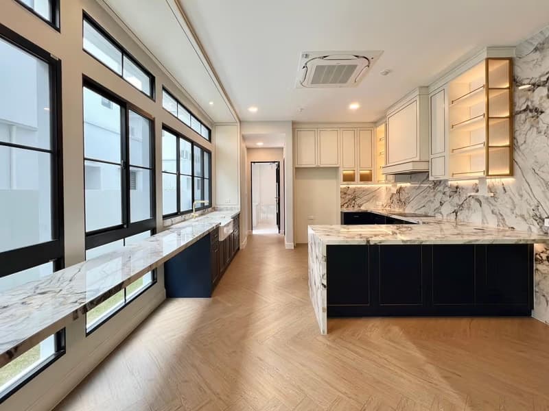 House for Sale at Nantawan Rama 9 - Krungthepkreetha