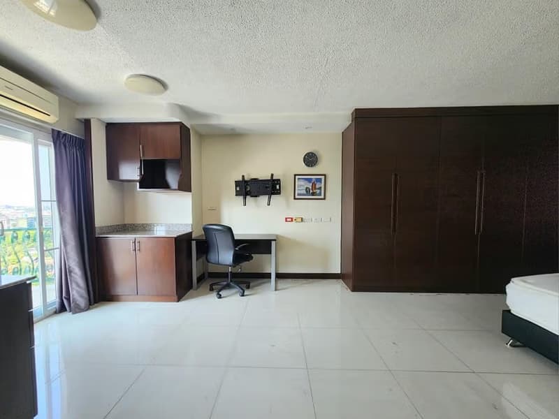 Condo for Rent at Hillside 4