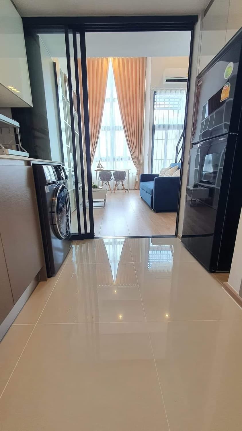 1 Bed Condo for Rent in Huai Khwang - Image 9