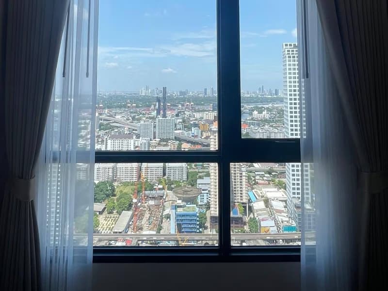 1 Bedroom Condo