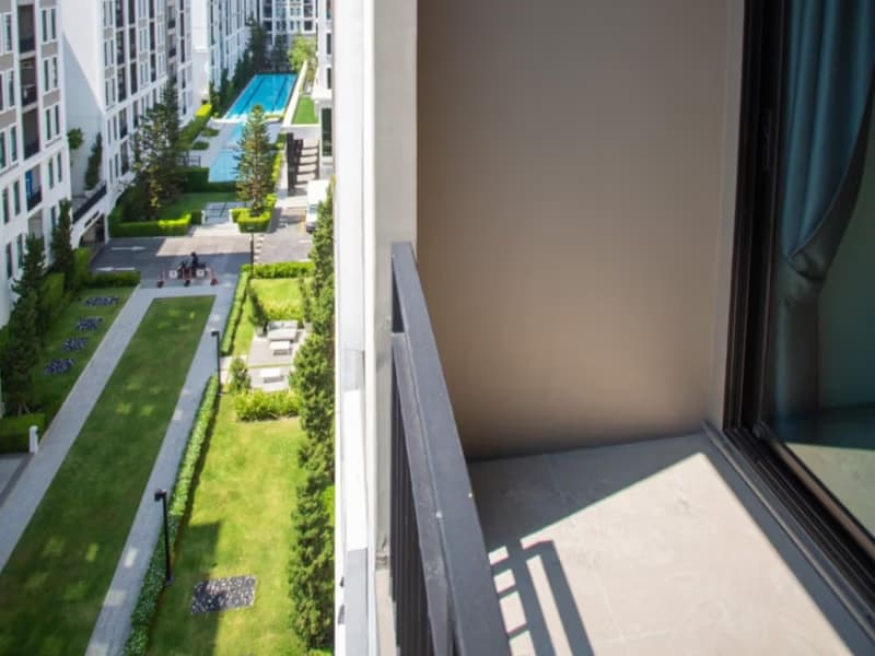 1 Bed Condo for Sale  Near Phra Ram 9 MRT