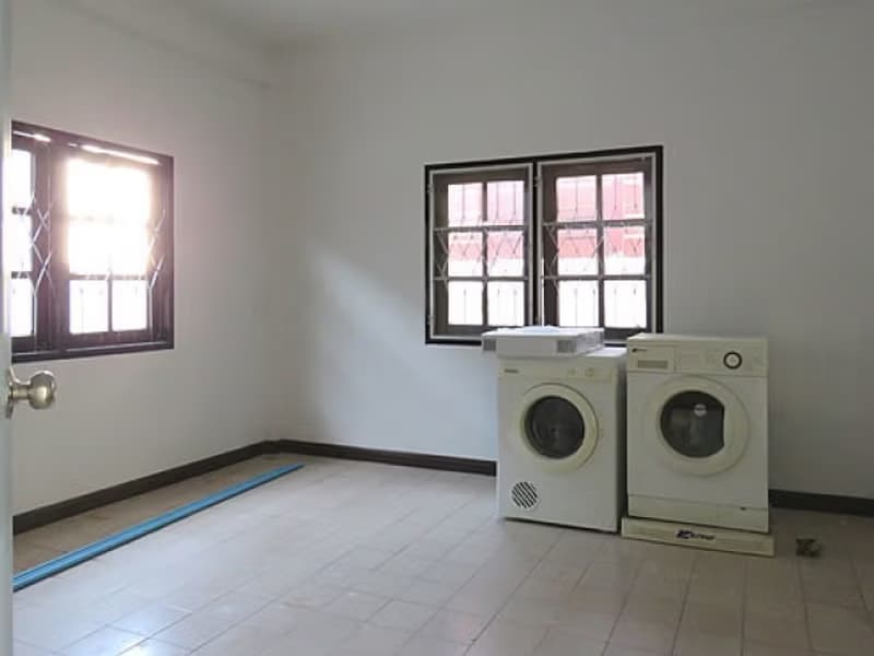 6 Bed House for Rent and Sale in Mueang Chiang Mai District