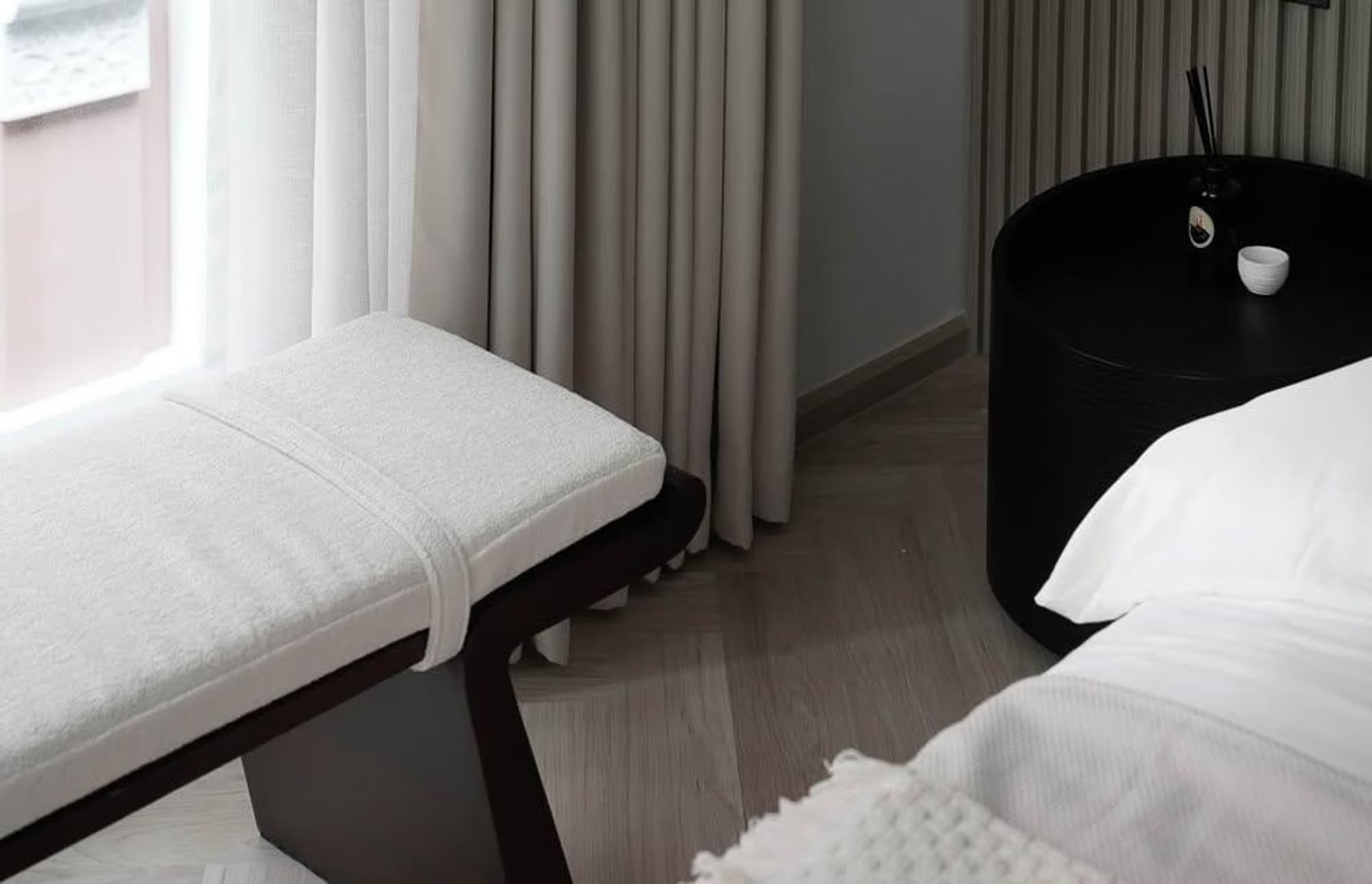 Condo for Sale at The Address Pathum Wan - Image 17