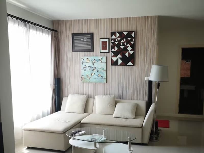 1 Bedroom Condo