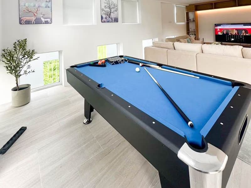 5 Bed House for Rent and Sale in San Sai