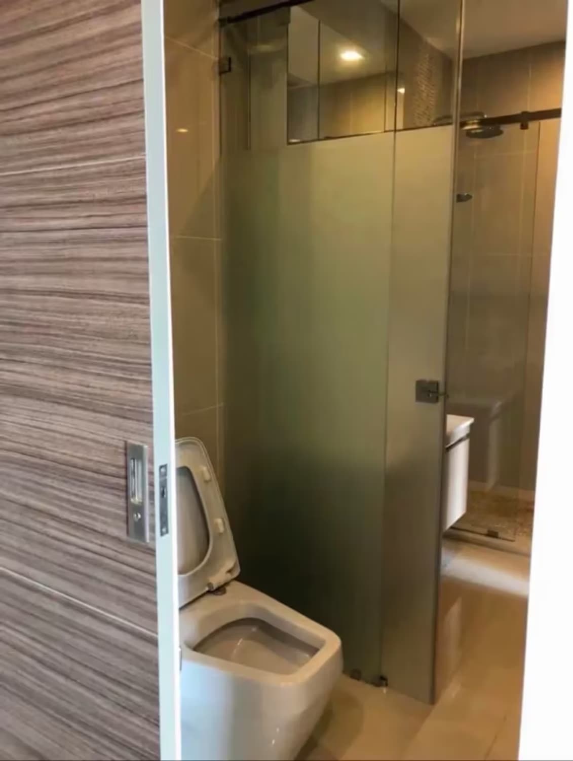 1 Bedroom Condo - Image 6