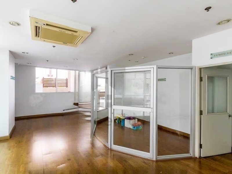 2 Bed Condo for Sale in Watthana