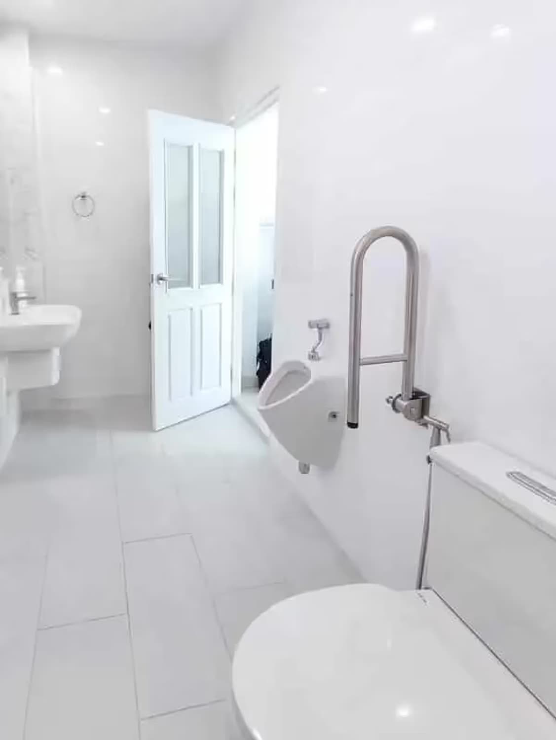 3 Bedroom House - Image 15