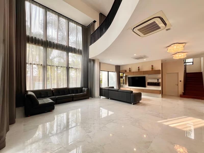 House for Sale at  Grand Bangkok Boulevard Rama 9 - Srinakarin