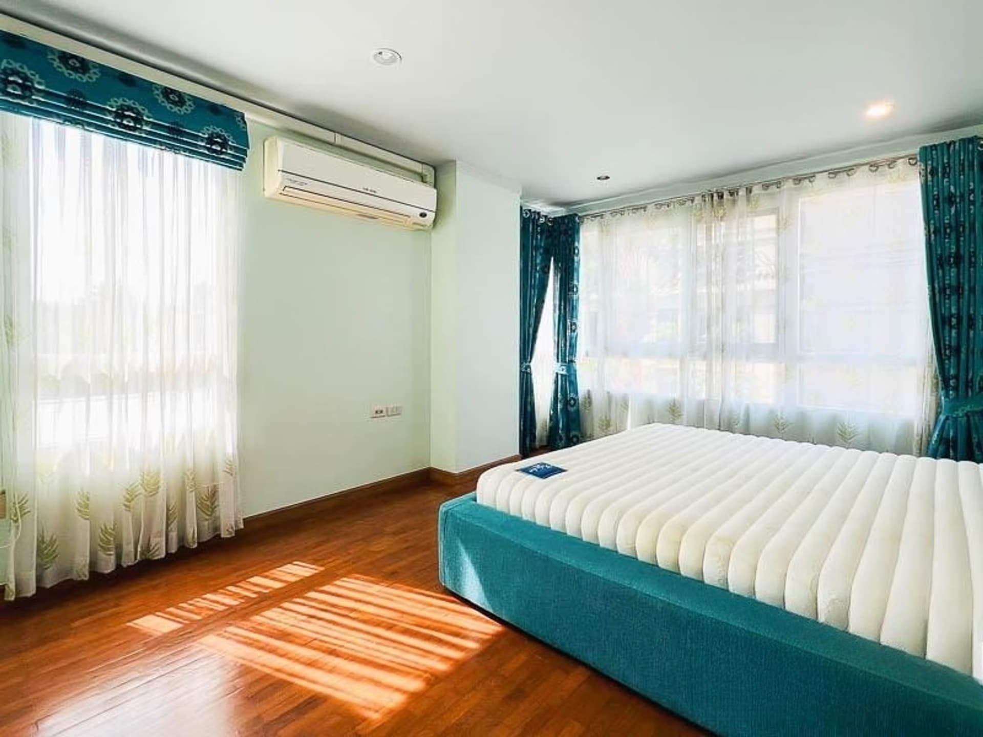 3 ห้องนอน Condo สำหรับ จำหน่าย ใน สาทร - Image 5