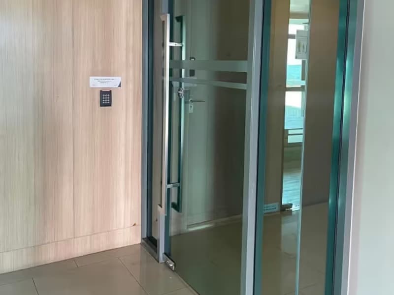 1 Bedroom Condo
