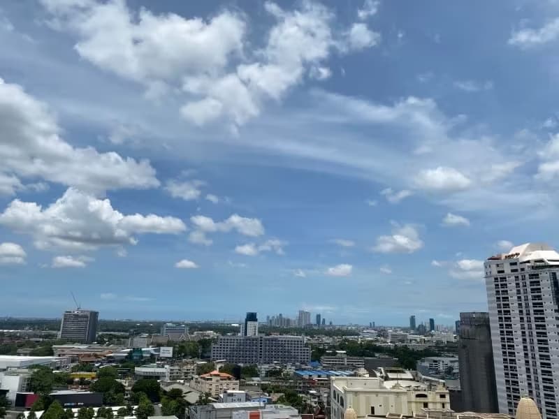 1 Bedroom Condo